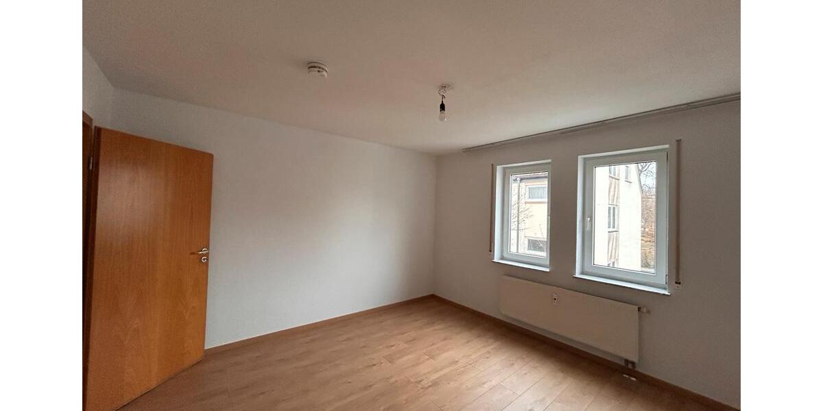 65 m² Wohnung mit 2 Schlafzimmern & Wohnzimmer 3 zimmer