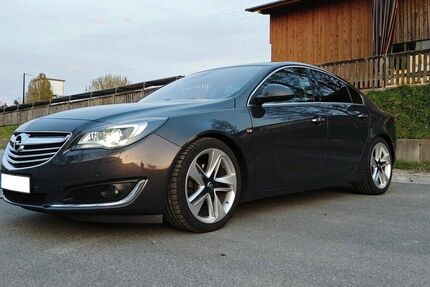 Opel Insignia 217.000 km 5.500 &euro; Rüthen 59602