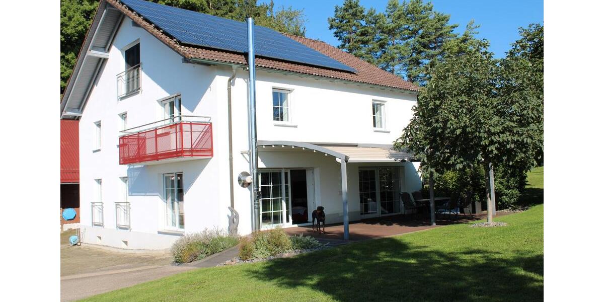 Bauernhaus, Landhaus Stühlingen - 8 Zimmer, 270 m&sup2;, 1.295.000&euro; | Angebot:26087153