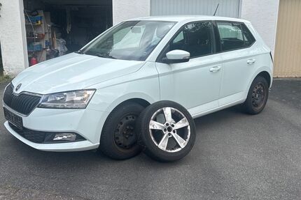 Skoda Fabia 181.579 km 4.000 &euro; Warburg 34414