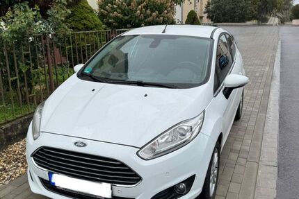 Ford Fiesta 53.100 km 9.800 € Halle 06132