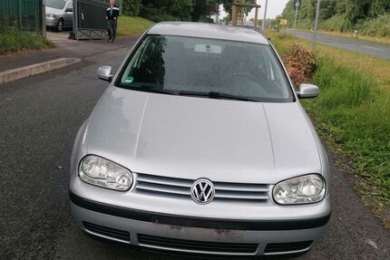 VW Golf 140.000 km 3.000 &euro; friedrichsdorf 61381