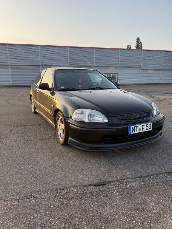 Honda Civic 201.000 km 1.400 € Neckartailfingen 72666