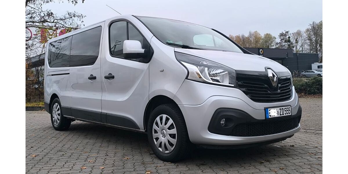 Renault Trafic 99.890 km 18.290 &euro; hennigsdorf 16761