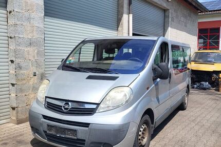 Opel Vivaro 340.000 km 2.900 &euro; Sailauf 63877