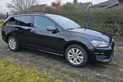VW Golf 143.045 km 10.800 &euro; Gemünden 55490