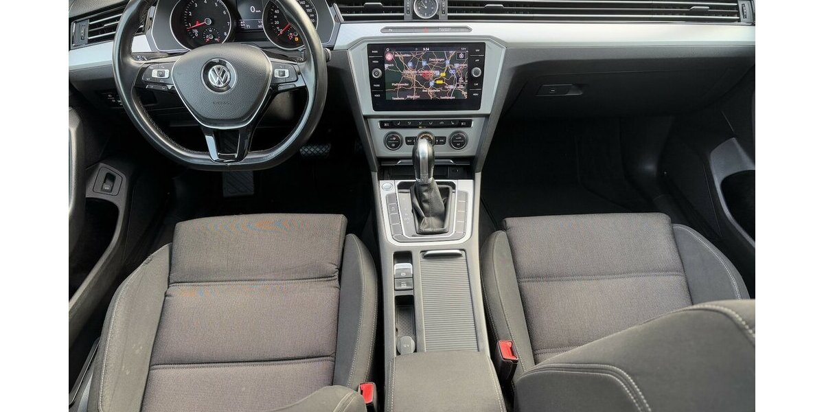 VW Passat 1.4 TSI PANORAMA/KAMERA/NAVI/DSG/MASSAGE 96.303 km 16.900 &euro; Villingen-Schwenningen 78054