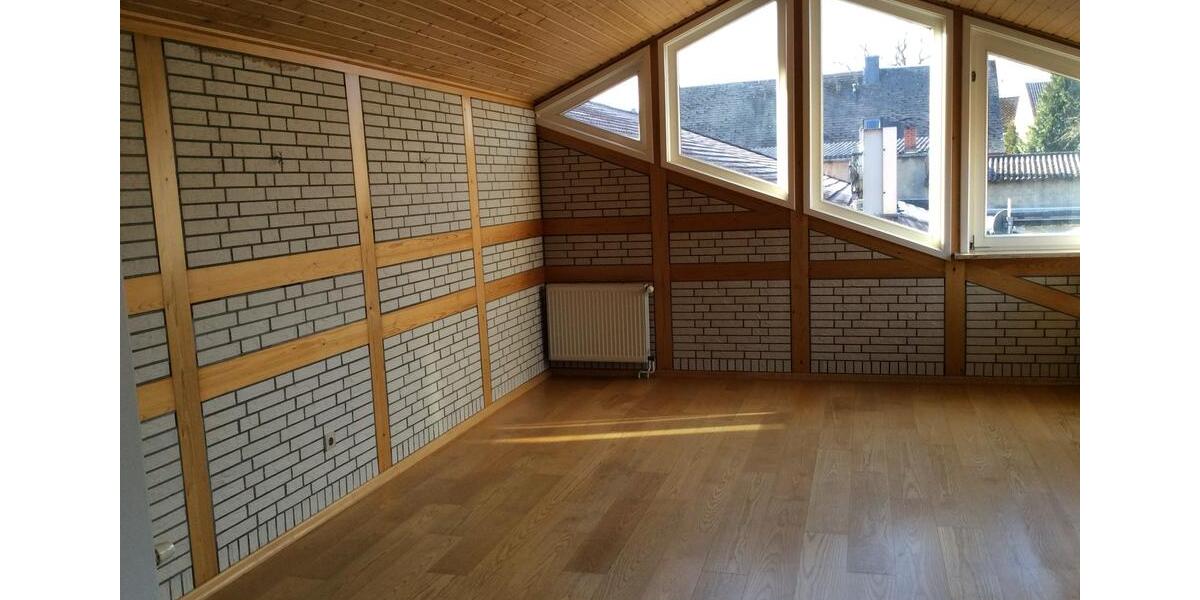 Etagenwohnung Diesdorf - 5 Zimmer, 136 m&sup2;, 690&euro; | Angebot:24487759