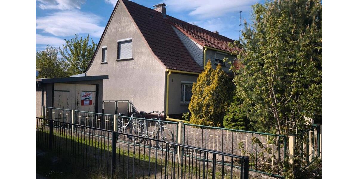 Doppelhaushälfte Welzow - 4 Zimmer, 95 m&sup2;, 40.000&euro; | Angebot:26398241