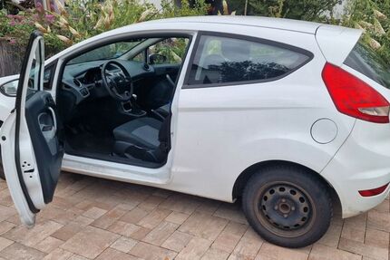 Ford Fiesta 196.000 km 1.500 € Kelkheim 65779