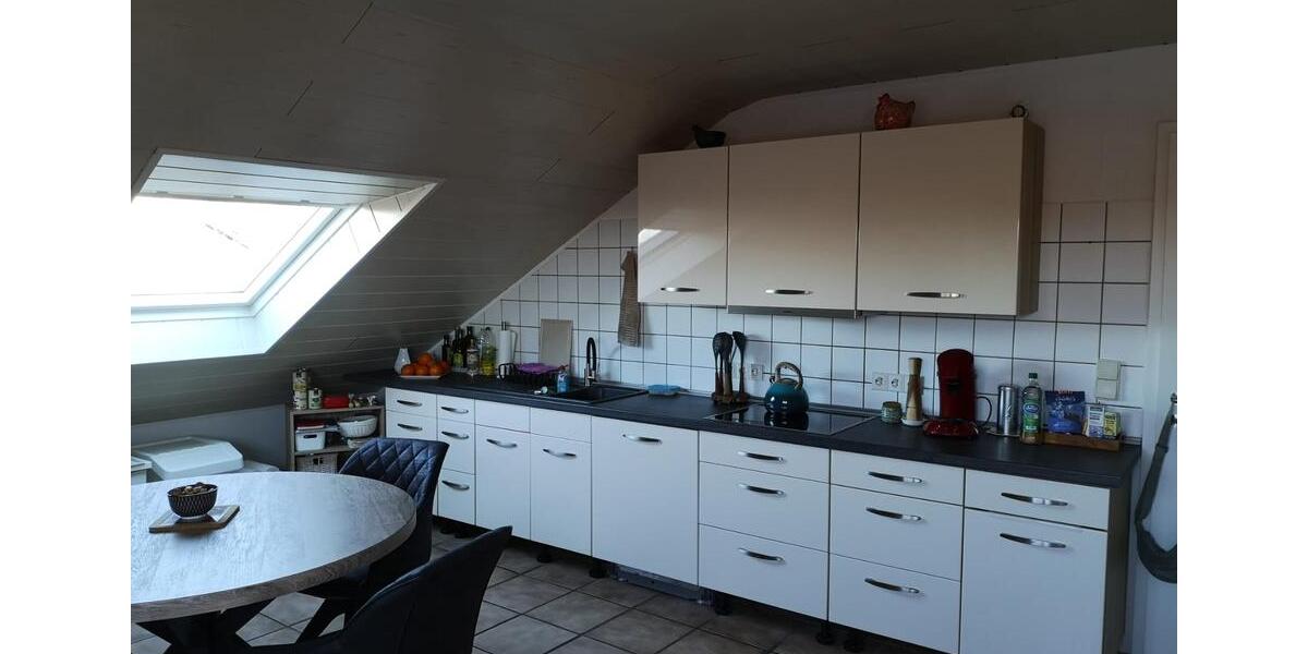 Dachgeschoßwohnung Wickede (Ruhr) - 3 Zimmer, 76 m&sup2;, 490&euro; | Angebot:24785420