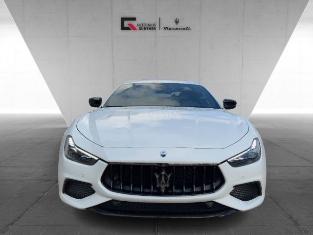 Maserati Ghibli 19.410 km 72.850 € Berlin 10587