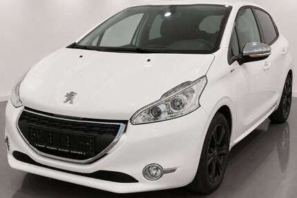 Peugeot 208 122.000 km 3.500 &euro; Kerpen 50170