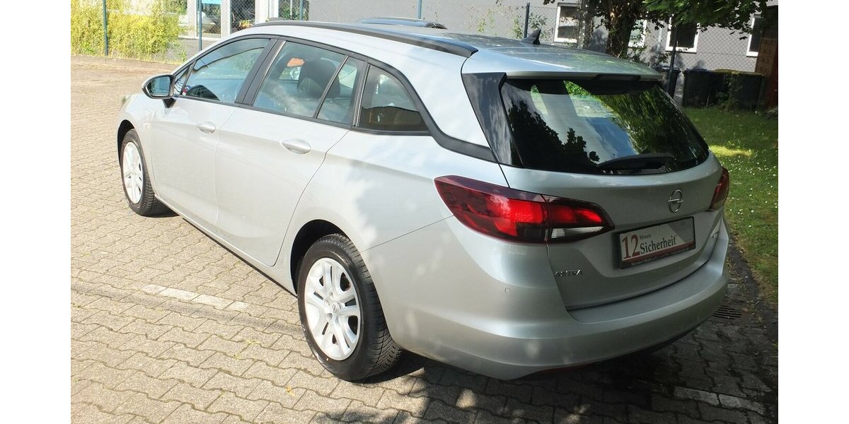 Opel Astra EDITION NAVI KLIMA TEMPOMAT BLUETOOTH 99.125 km 9.908 &euro; Köln 50858