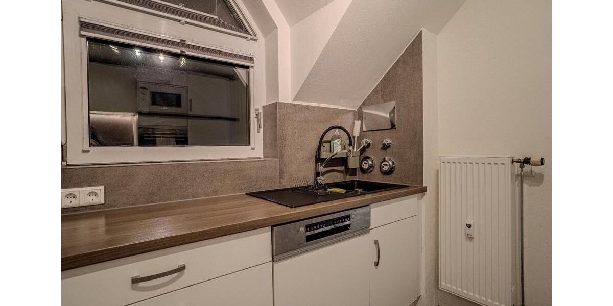 Dachgeschoßwohnung Brackenheim - 3 Zimmer, 80 m&sup2;, 320.000&euro; | Angebot:26241457