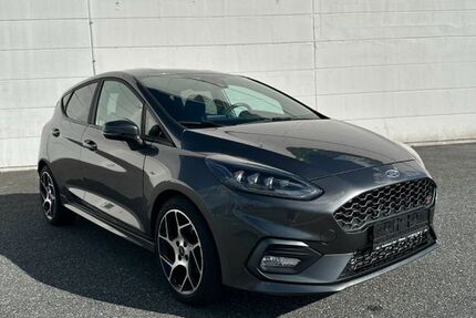 Ford Fiesta 100.000 km 13.900 € Windischeschenbach 92670