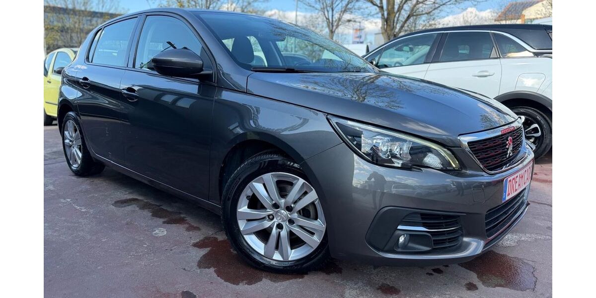 Peugeot 308 186.000 km 9.790 &euro; Bad Saarow 15526