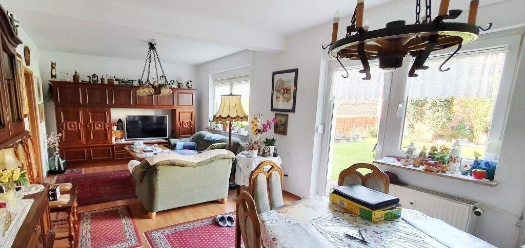 Etagenwohnung Oberhausen Stadtmitte - 3 Zimmer, 93 m&sup2;, 975&euro; | Angebot:24875519