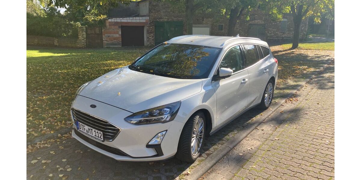 Ford Focus 77.500 km 12.500 &euro; Glebitzsch 06794