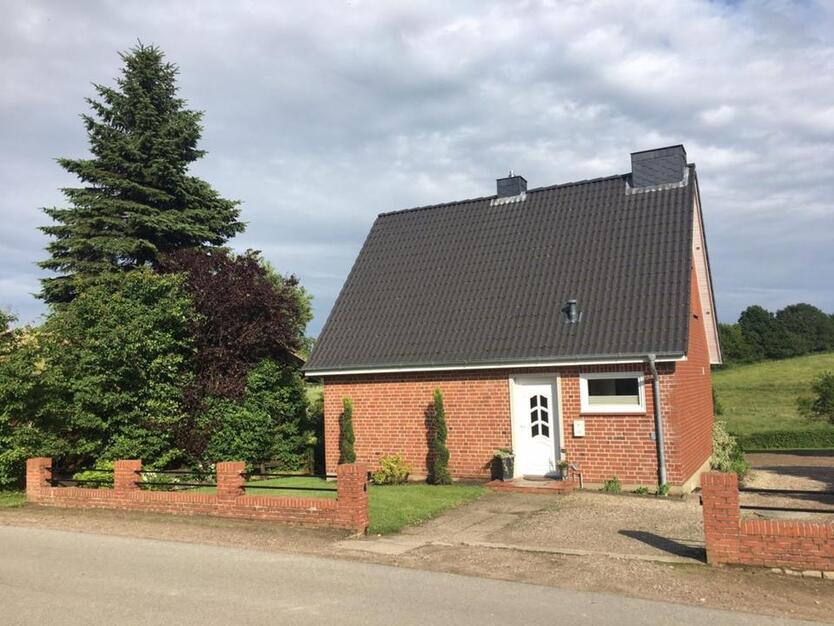 Mietwohnung Haus Ferienwohnung auf Zeit - vollausgestattet zimmer