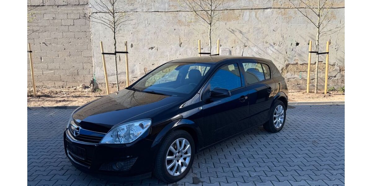 Opel Astra 155.814 km 2.899 &euro; Frankfurt am Main 60388