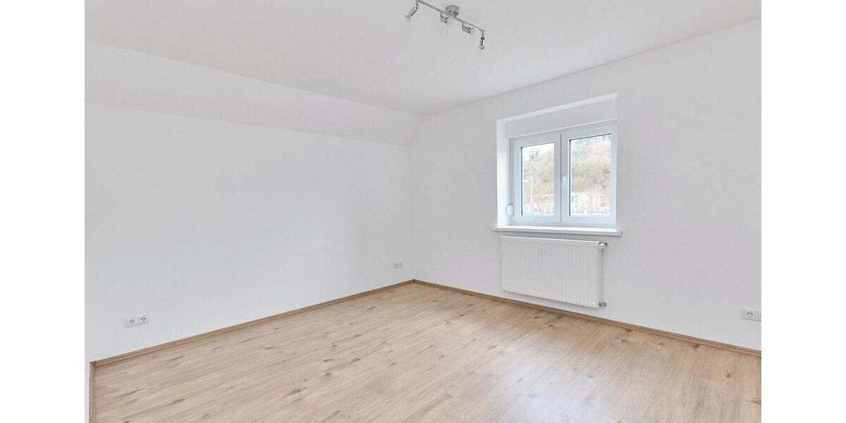 Doppelhaushälfte Kusel - 4 Zimmer, 115 m&sup2;, 1.300&euro; | Angebot:26416721