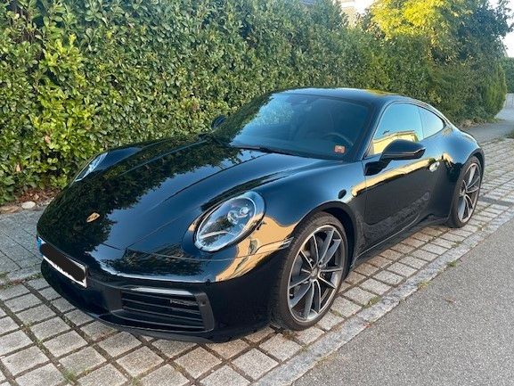 992