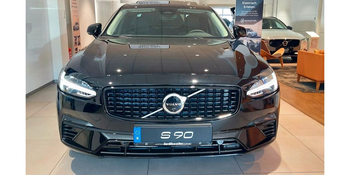Volvo S90 2.500 km 68.990 &euro; Reutlingen 72760