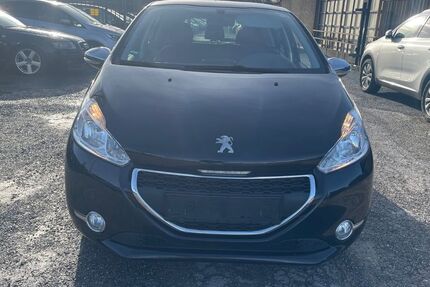 Peugeot 208 158.000 km 3.500 &euro; Alsdorf 52477