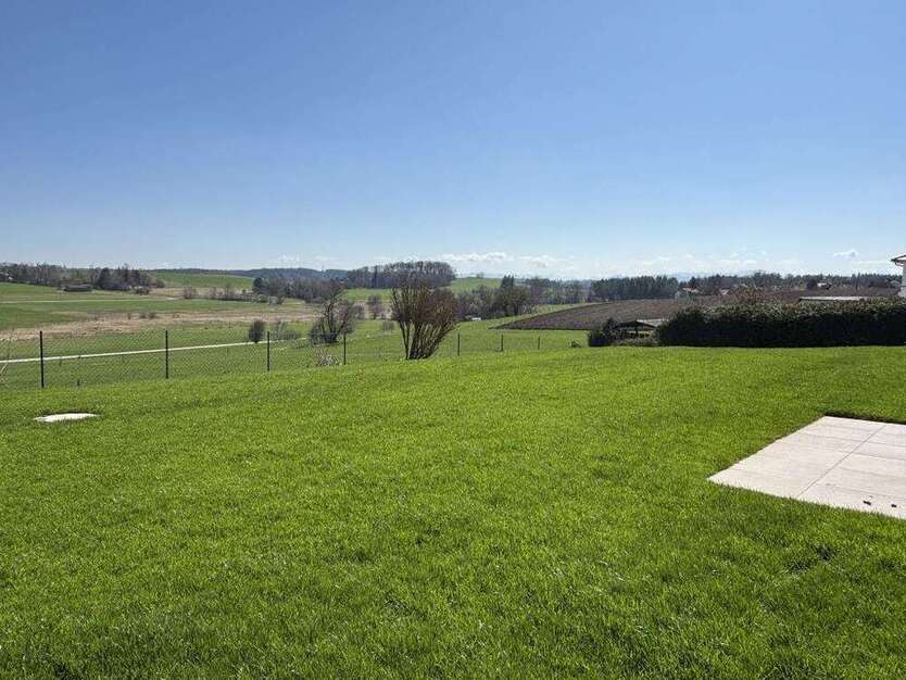 Büro in Berg 7.700 € 400 m²