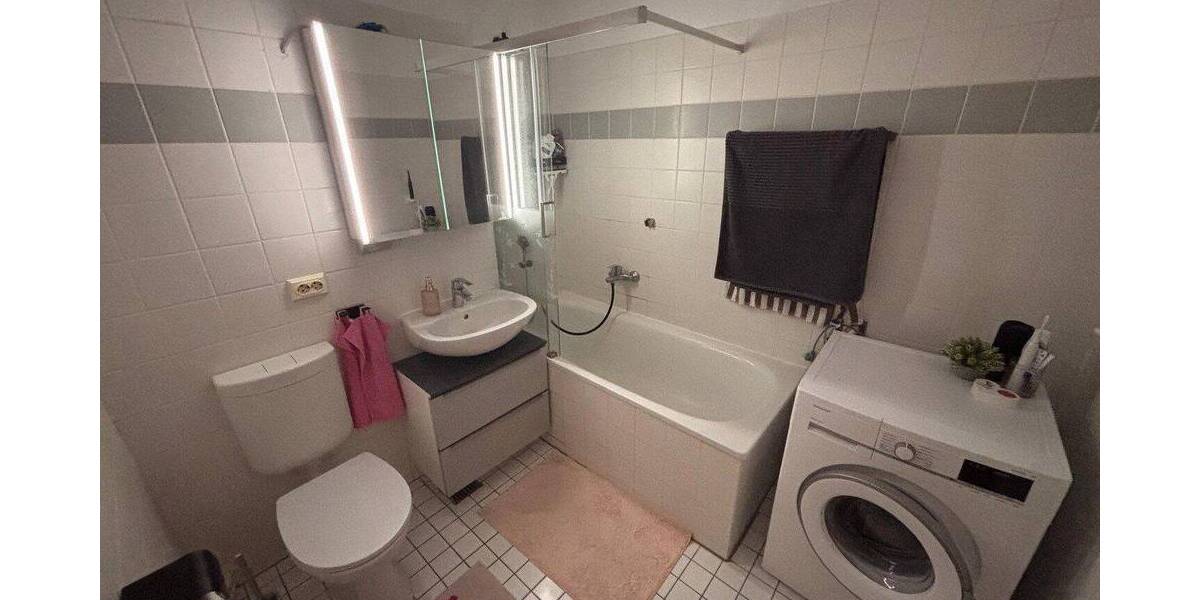 Etagenwohnung Strausberg - 2 Zimmer, 62 m&sup2;, 900&euro; | Angebot:26909016