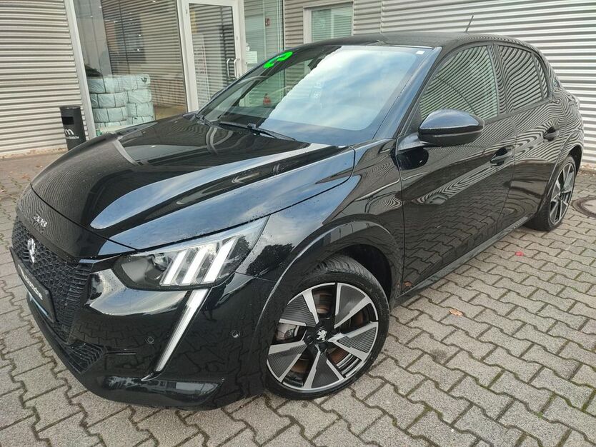 Peugeot 208 48.007 km 16.440 € Brandenburg an der Havel 14772