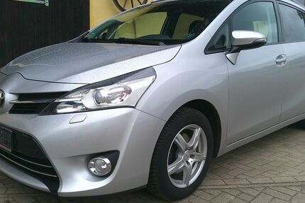 Toyota Verso 220.000 km 9.999 &euro; Neddemin 17039