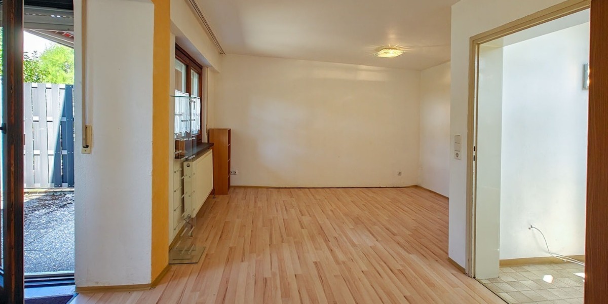 Reihenendhaus mit PKW Stellplatz in Orschel-Hagen - Reihenendhaus Reutlingen Orschel-Hagen | Angebot:27130740