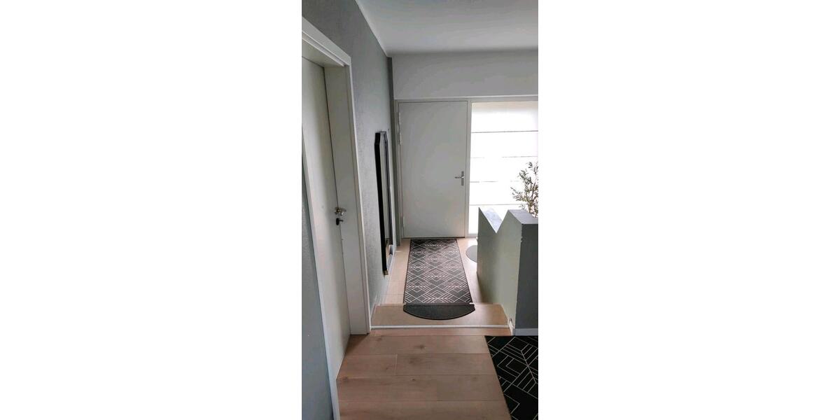 Einfamilienhaus Dellfeld - 4 Zimmer, 140 m&sup2;, 1.400&euro; | Angebot:26670225