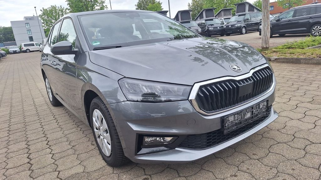 Skoda Fabia 7.000 km 14.900 &euro; Göppingen 73037