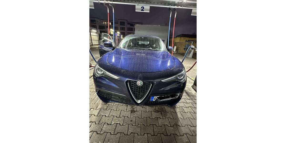 Alfa Romeo Stelvio 91.000 km 23.990 &euro; Frankfurt Am Main 60385