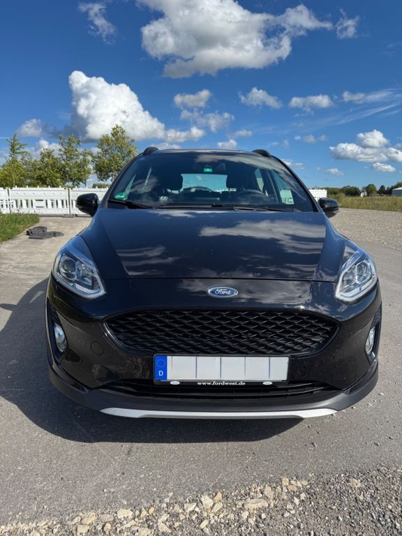Ford Fiesta 24.000 km 14.900 € Gersthofen 86368
