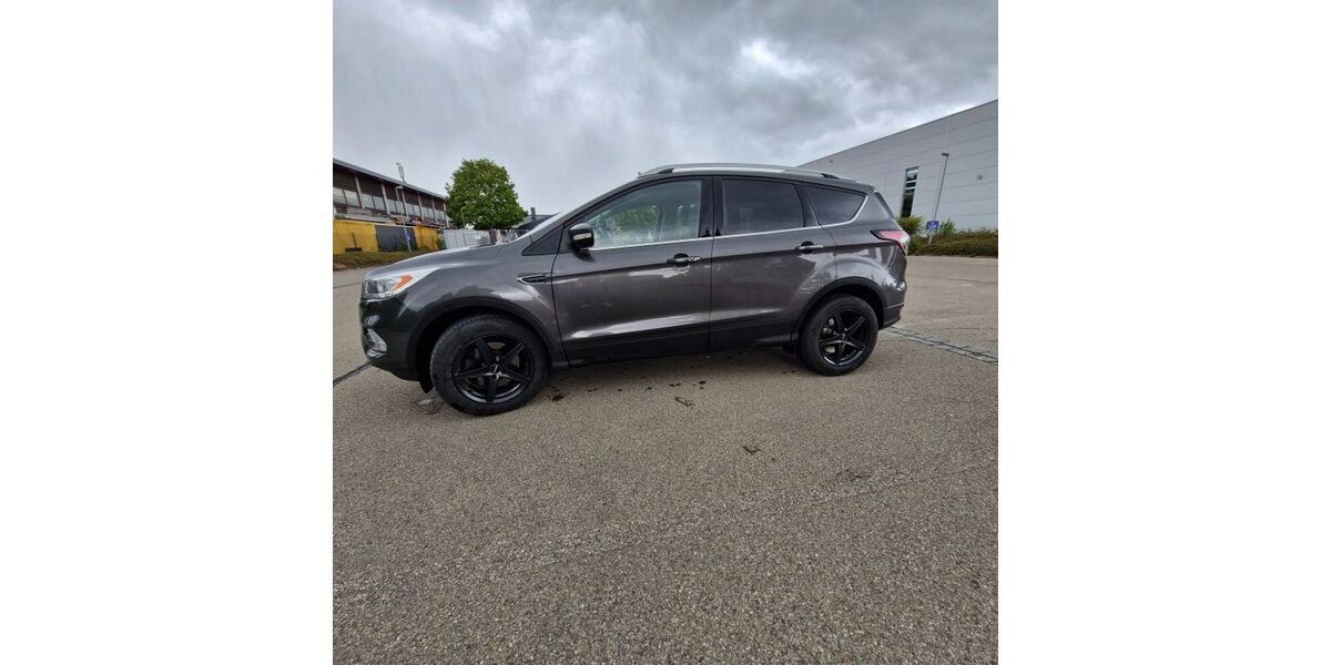Ford Kuga 170.000 km 13.900 &euro; Mittelneufnach 86868