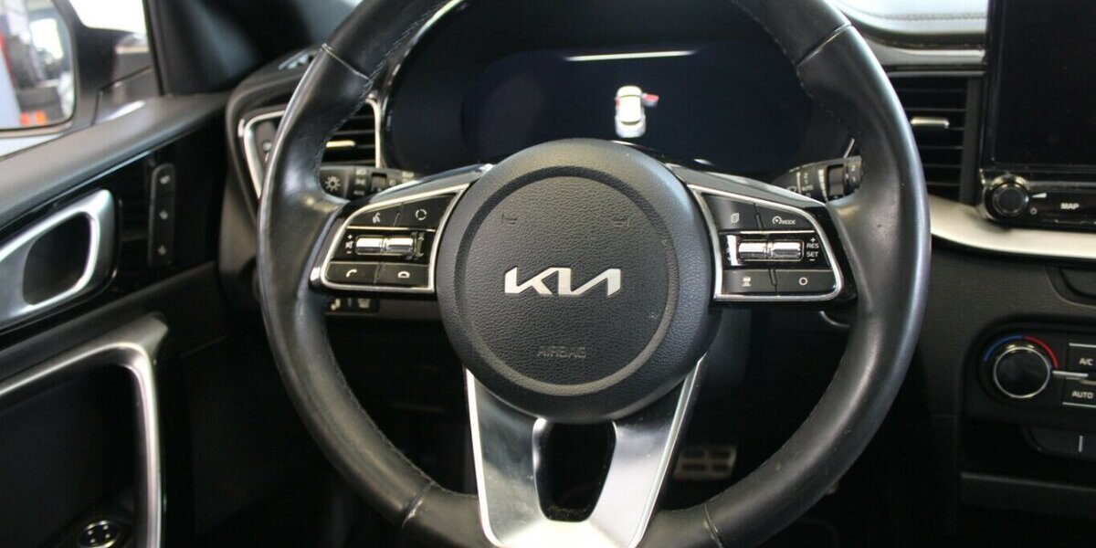 Kia XCeed 1.6 DCT Black XDrition - Panorama - 85.956 km 18.980 &euro; Euskirchen 53881