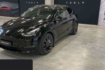 Tesla Model Y 26.813 km 42.600 &euro; Hanau 63457