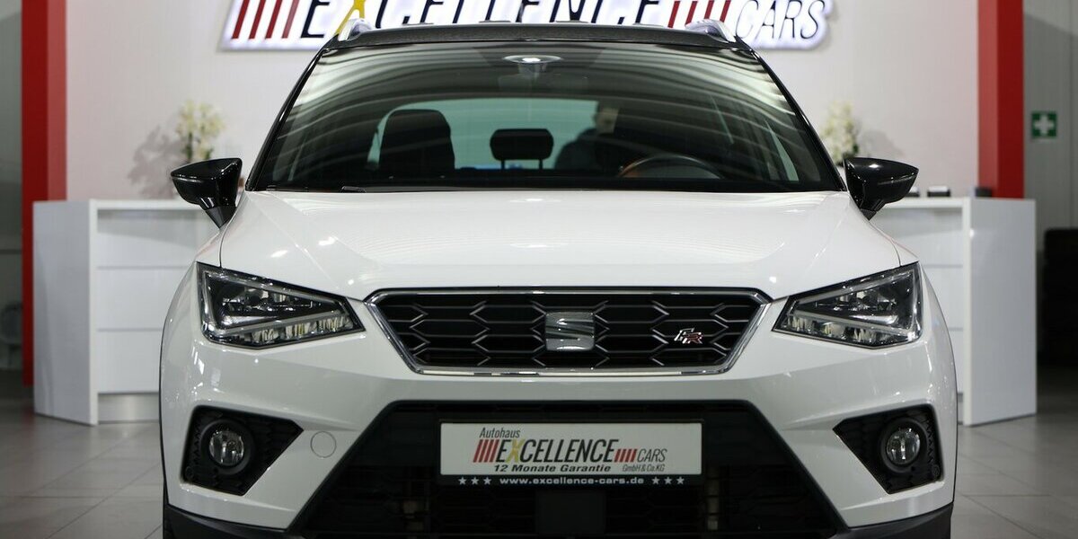 Seat Arona 1.5 TSI XCELLENCE FR-SPORT / WHITE & BLACK 90.000 km 14.345 &euro; Hamm 59077