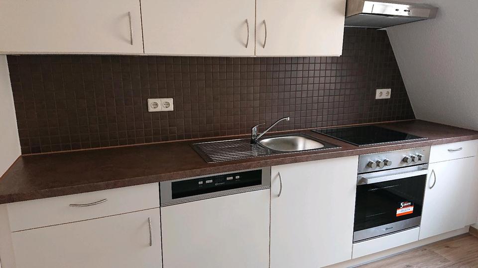 Etagenwohnung Großenhain - 2 Zimmer, 67 m&sup2;, 586&euro; | Angebot:26270759