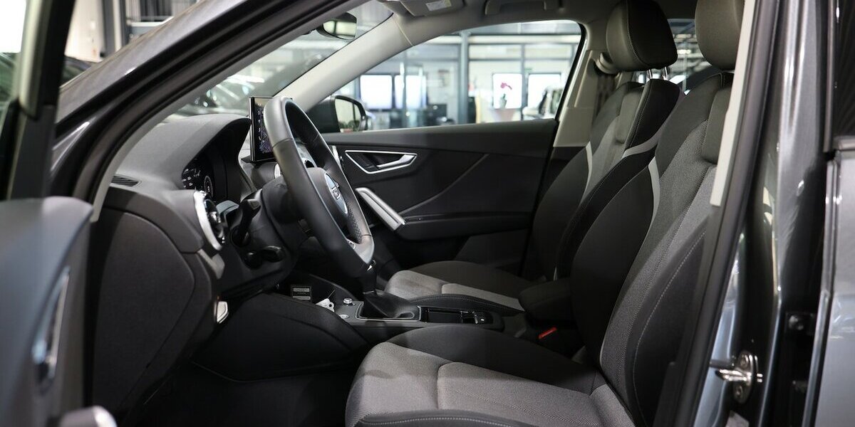 Audi Q2 30 TFSI S-LINE DAYTONA / LED, VC, ACC+LANE 10.000 km 24.992 &euro; Hamm 59077