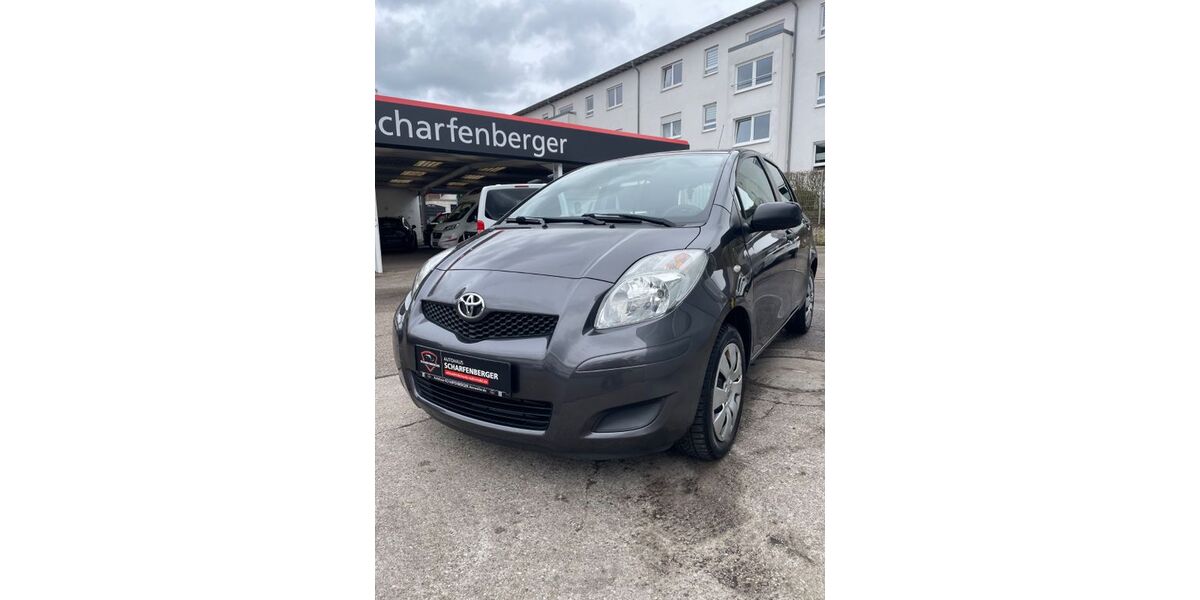 Toyota Yaris 71.600 km 2.900 &euro; Annweiler am Trifels 76855