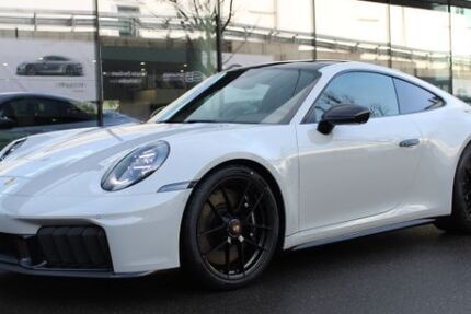 Porsche 992 4.900 km 186.900 &euro; Wiesbaden 65187