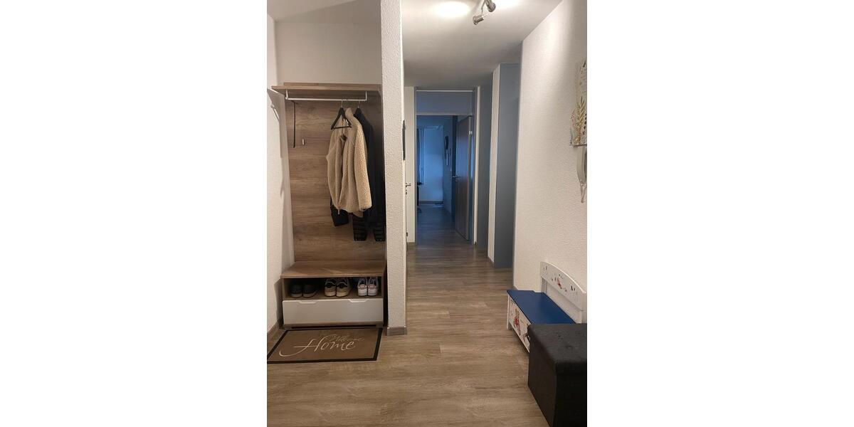 Modernisierte 3,5 Zimmer Wohnung mit Balkon und TGStellplatz 3.5 zimmer
