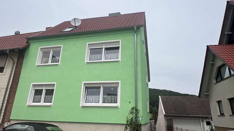 Haus zum Kaufen in Buhla 156.000 € 170 m²