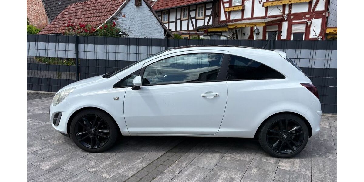 Opel Corsa 98.000 km 3.895 &euro; Bad Hersfeld 36251
