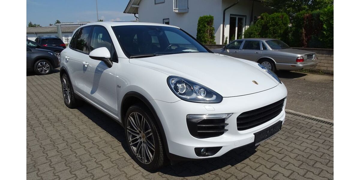 Porsche Cayenne 225.443 km 27.990 € Rodgau 63110